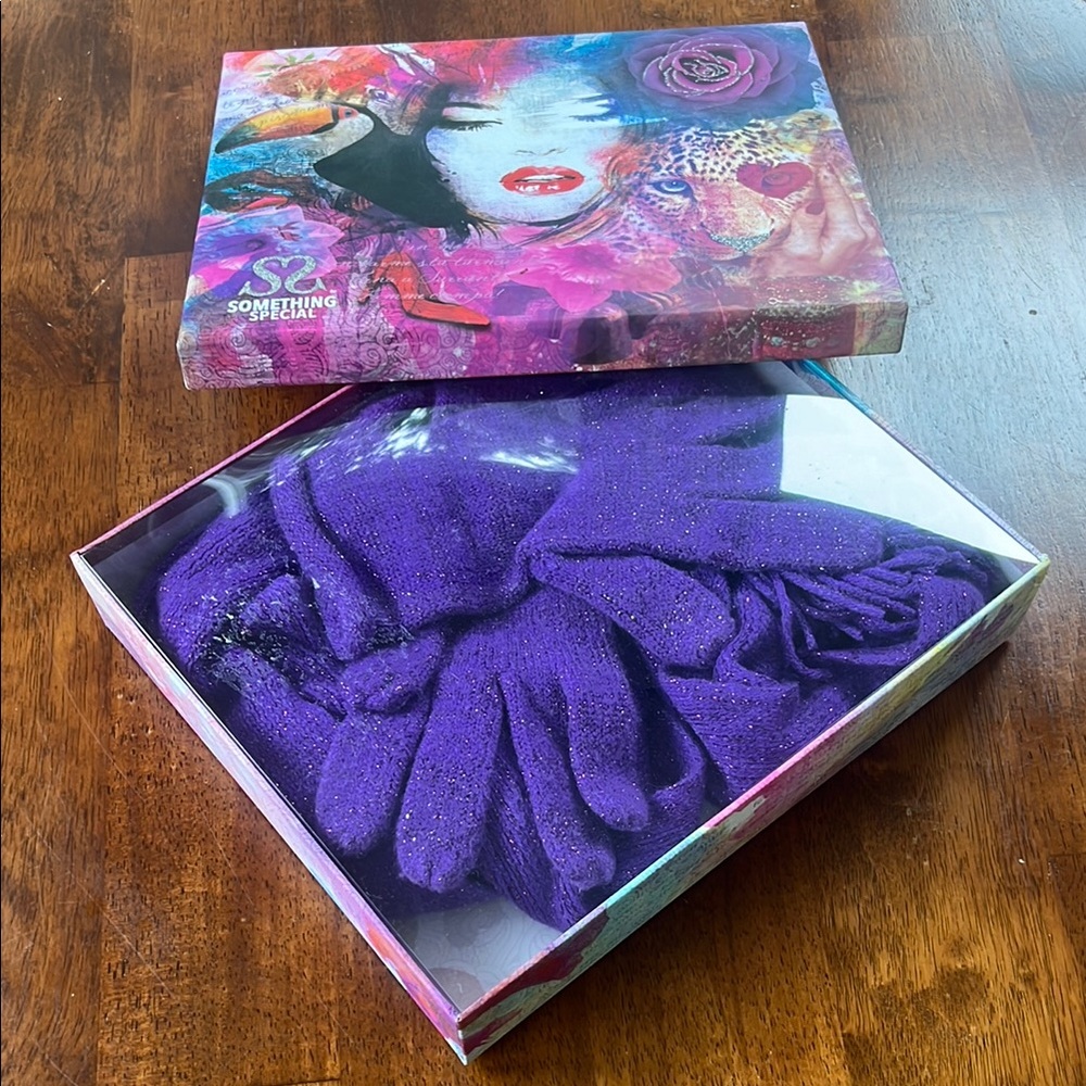 Purple Sparkle Scarf and Gloves Gift Set